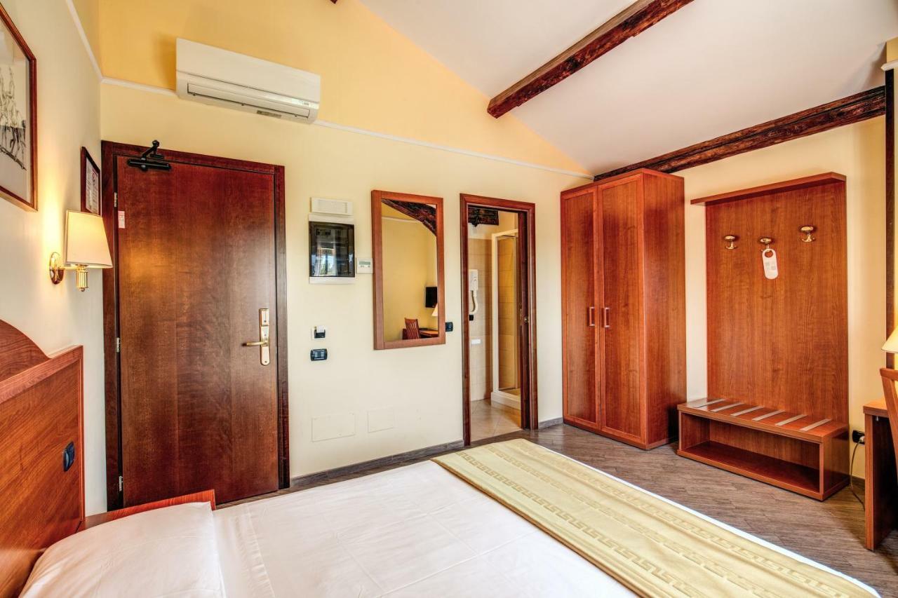Hotel Roma Tiburtina Metro Eksteriør bilde